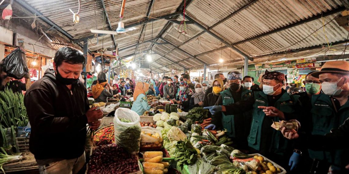 Cegah Penimbunan Sembako Saat Ramadan, Oded Lakukan Sidak Pasar