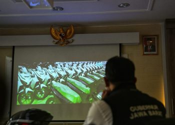 Ridwan Kamil Minta Desain Kendaraan Listrik Disesuaikan Kebutuhan Masyarakat