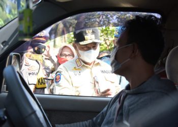 Uu Ruzhanul Tinjau Penyekatan di Perbatasan Jabar-Jateng