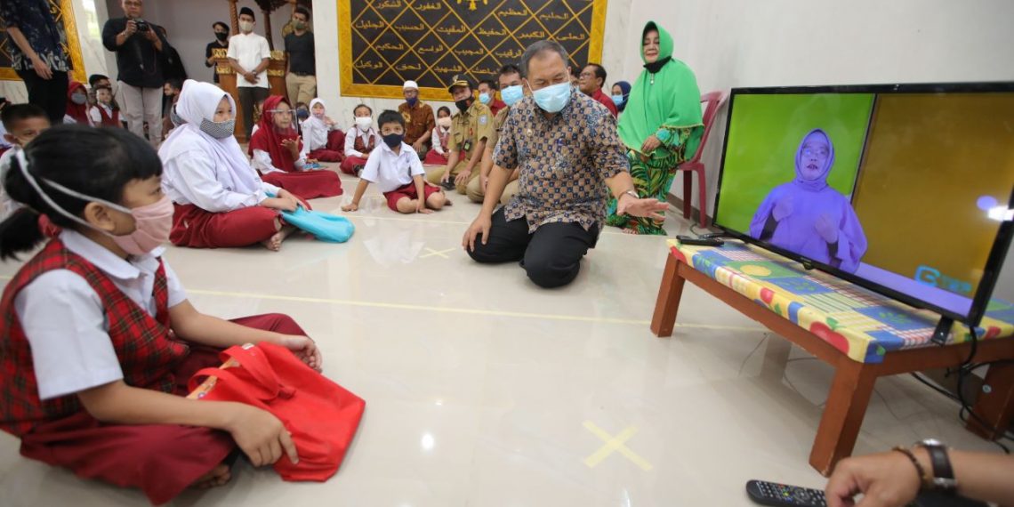 Oded Pastikan Persiapan Belajar Tatap Muka Sudah Oke