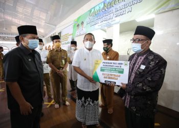 Oded Ajak Warga Gemar Zakat, Infak, dan Sedekah