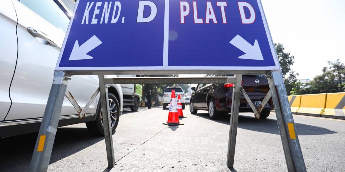 Ratusan Kendaraan Kena Razia Larangan Mudik di Kota Bandung