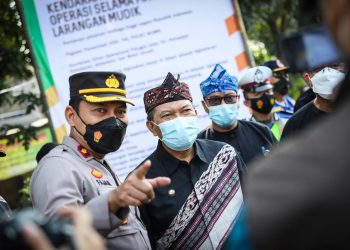 Wali Kota Bandung, Oded M Danial Saat Meninjau Lokasi Penyekatan