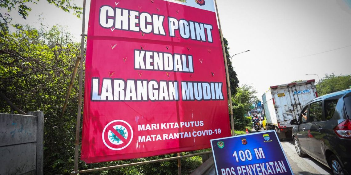 Ratusan Kendaraan Kena Razia Larangan Mudik di Kota Bandung