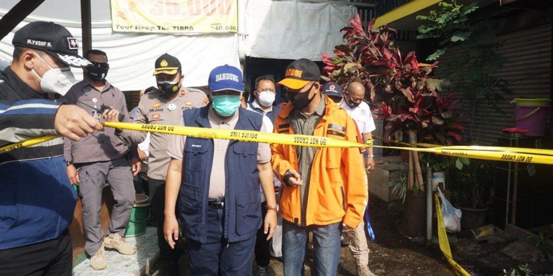 Tinjau Lokasi Kebakaran, Oded Pastikan Bantu Para Korban