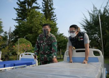 BUMD Jabar Serahkan Bantuan 70 Tempat Tidur Rumah Sakit untuk RS Dustira
