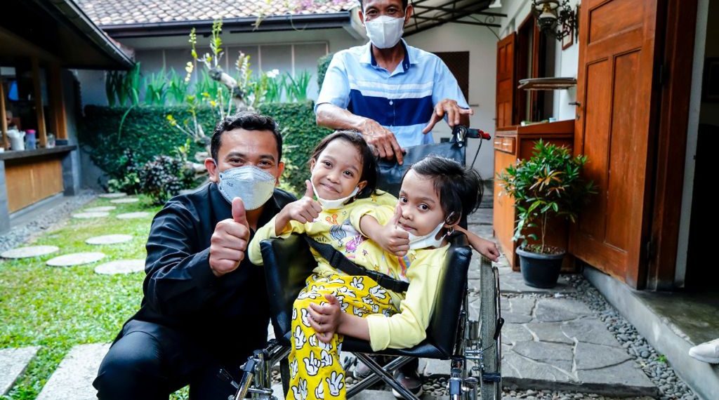 Pendidikan Bocah Kembar Siam Dempet Perut Asal Garut Akan Dijamin Disdik Jabar