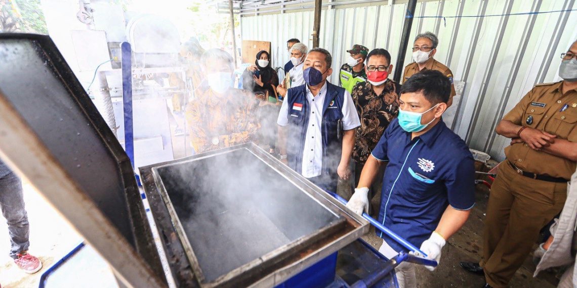 Pemkot Bandung Gandeng UPI Kembangkan Teknologi Mesin Sampah