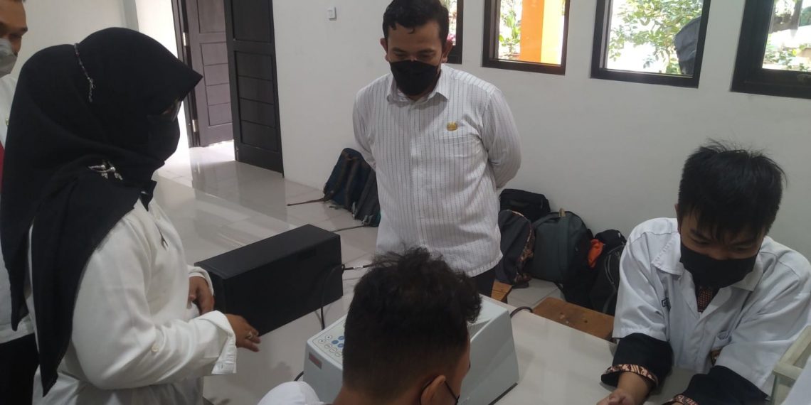 PTM Terbatas Hari Pertama di Jabar Berjalan Lancar