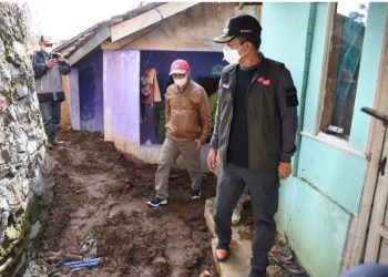 Bupati Bandung Instruksikan Penanggulangan Longsor Pangalengan