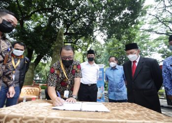 Pemkot Bandung Hadirkan 500 Titik Baru Wifi Gratis