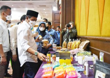 Bupati: Tolong Disperindag Mudahkan Perizinan IKM