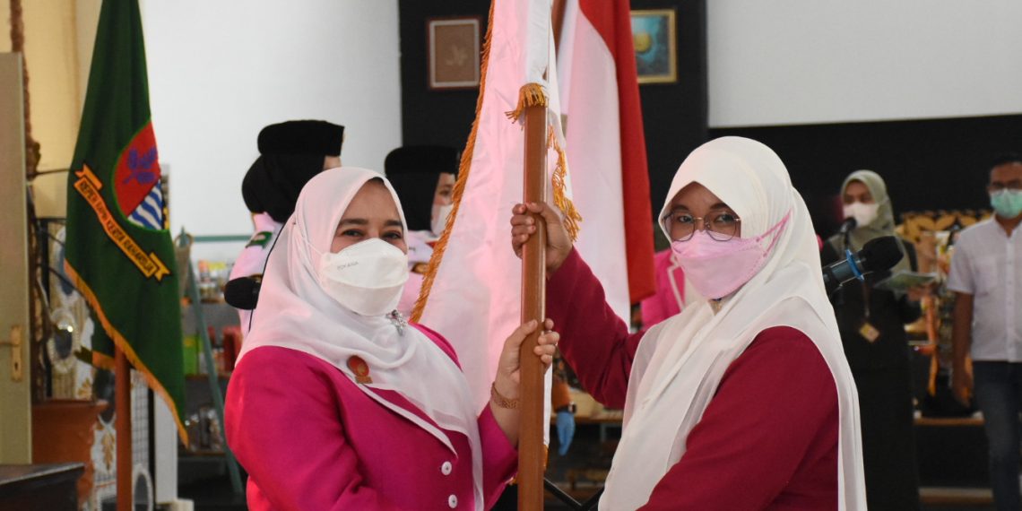 Emma Detty Dilantik Jadi Ketua DPC PPLIPI