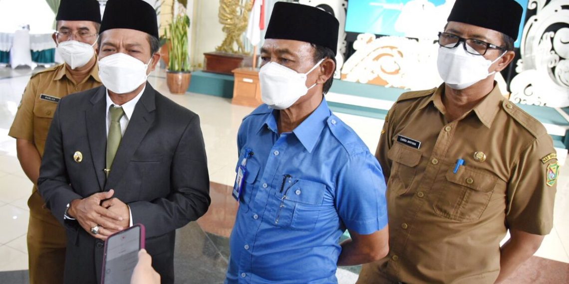 Bupati Minta PDAM Tirta Raharja Layani Delapan Kecamatan