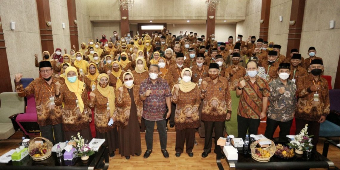 Buka Muskot PWRI, Yana Ajak Para Purabakti Terus Perangi Covid-19