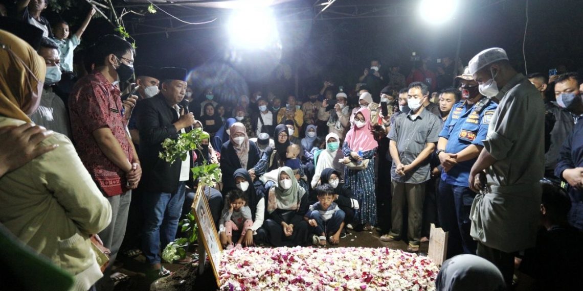 Ribuan Orang Antar Kepulangan Oded