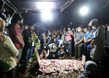 Ribuan Orang Antar Kepulangan Oded