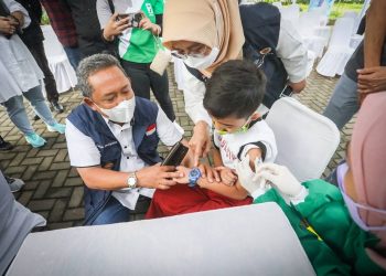 Kota Bandung Kick Off Vaksinasi Usia 6-11 Tahun