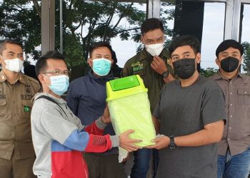 Pembuang Sampah yang Viral Disanksi