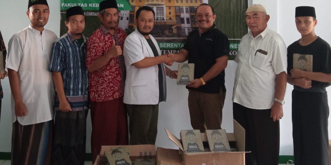 Dokter-dokter Alumni Unjani Sumbang Alquran ke Ponpes Bani Ma’sum Subang