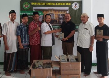 Dokter-dokter Alumni Unjani Sumbang Alquran ke Ponpes Bani Ma’sum Subang