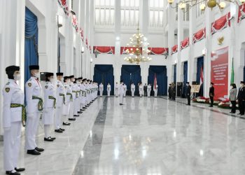 Jelang 17 Agustus, 54 Anggota Paskibra Jabar Dikukuhkan