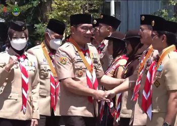 Staf Ahli Gubernur Raih Penghargaan Pancawarsa VII Pramuka