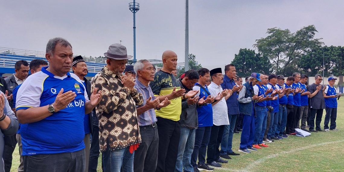 Kumpul di Stadion Sidolig, Mantan Pemain Persib Gelar Doa Bersama untuk Korban Kanjuruhan