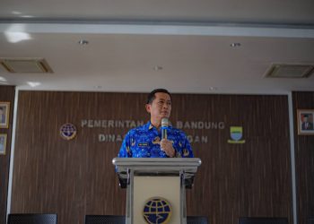 Ema Sumarna Resmi Jabat Sebagai Plh Wali Kota Bandung