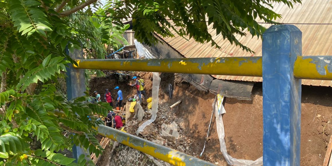 Longsor Telan Korban Jiwa, Pj Gubernur Jabar Sentil Pemkot Bandung