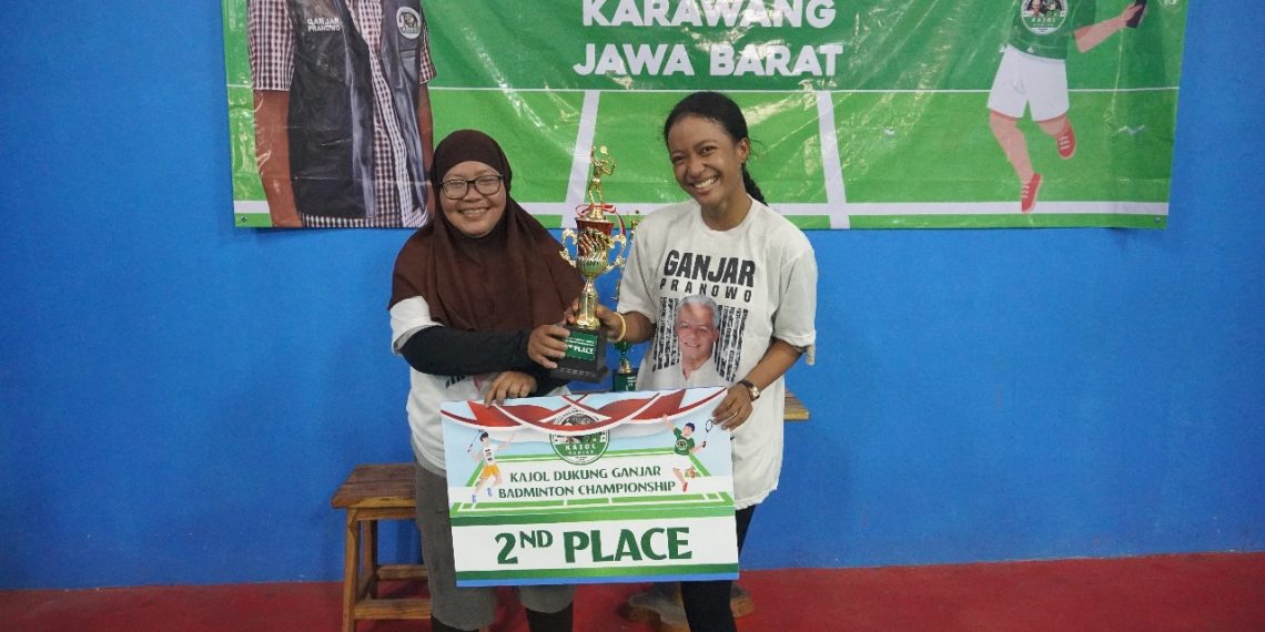 Gaet Dukungan Ganjar-Mahfud, Kajol Indonesia Gelar Turnamen Bulutangkis Ojol Karawang