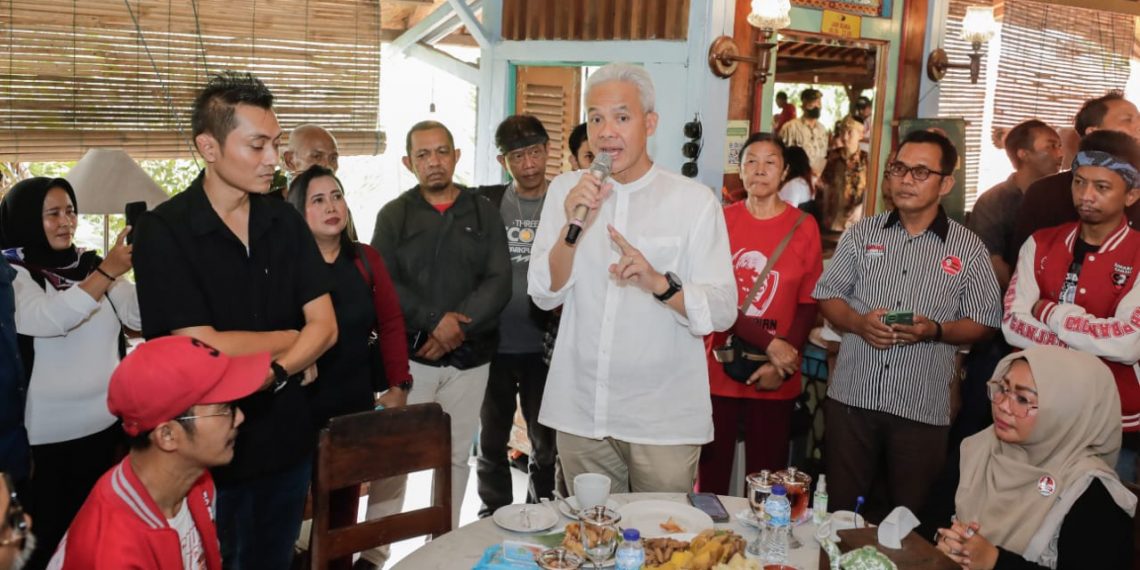 Ketemu Relawan di Purwakarta, Ganjar Bahas Pemberdayaan Perempuan hingga Perhatian Pada Atlet