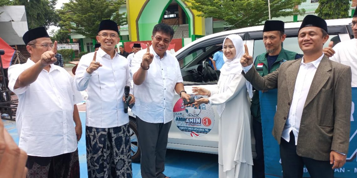 Relawan AMIN Terima 100 Unit Mobil untuk Berkampanye